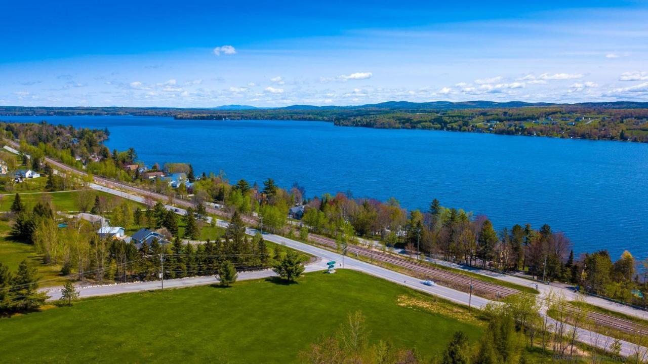 Location Au Sommet Du Lac Magog Exterior photo